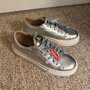 BLONDO WATERPROOF Silver sneaker Shoes